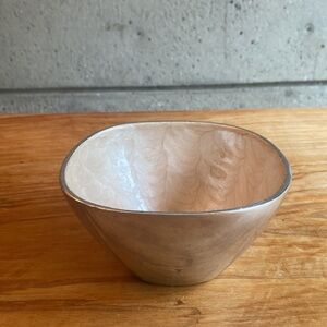Silver with neutral beige inlay bowl